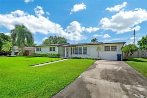 9280 SW 165th St, Palmetto Bay, FL 33157, Sold 11/08/24