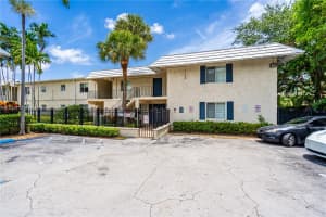 8609 SW 68th Ct APT 23, Miami, FL 33143, Sold 12/18/24