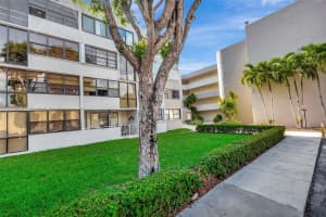 11755 SW 18th St, Miami, FL 33175, Sold 09/05/24
