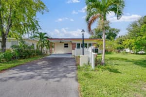 1060 SW 29th St, Fort Lauderdale, FL 33315, Sold 01/15/25