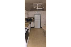 4140 NW 44th Ave APT 204, Lauderdale Lakes, FL 33319, Sold 01/29/25