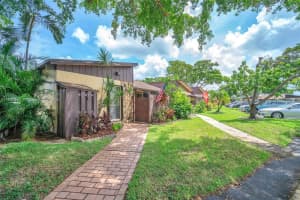 636 Briarwood Cir, Hollywood, FL 33024, Sold 01/03/25