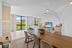 1121 Crandon Blvd APT E308, Key Biscayne, FL 33149, Sold 11/08/24