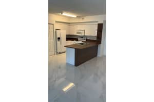 7940 N Nob Hill Rd APT 106, Tamarac, FL 33321, Sold 10/22/24