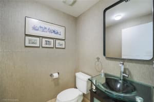 900 Biscayne Blvd, Miami, FL 33132, Sold 09/02/24