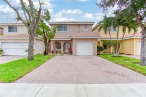 9471 NW 54th St, Sunrise, FL 33351, Sold 12/13/24