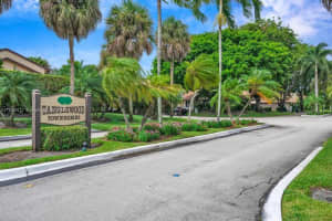 211 SW 97th Ave, Pembroke Pines, FL 33025, Sold 09/10/24