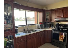 8230 NW 191st St, Hialeah, FL 33015, Sold 09/30/24