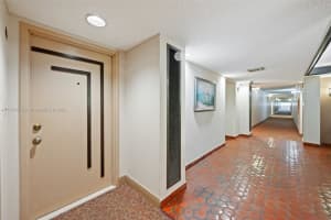 9735 NW 52nd St APT 511, Doral, FL 33178, Sold 11/01/24