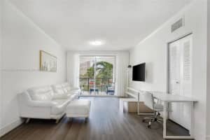 17150 N Bay Rd APT 2211, Sunny Isles Beach, FL 33160, Sold 12/06/24