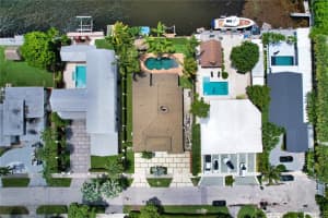 1860 NE 124th St, North Miami, FL 33181, Sold 12/03/24