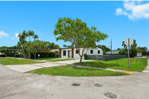 6401 SW 38th St, Miami, FL 33155, Sold 10/31/24