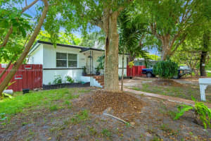 12325 NE 11th Pl, North Miami, FL 33161, Sold 02/12/25