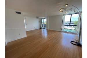 9800 W Bay Harbor Dr APT 412, Bay Harbor Islands, FL 33154, Sold 10/29/24