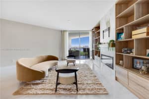 17111 Biscayne Blvd 304 North Miami Beach, FL 33160 - MLS#A11635006