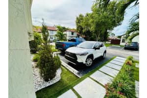 485 NW 98th Ct, Miami, FL 33172, Sold 09/12/24