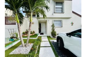 485 NW 98th Ct, Miami, FL 33172, Sold 09/12/24