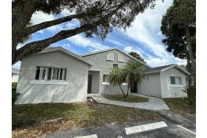 1056 Lake Victoria Dr APT B, West Palm Beach, FL 33411, Sold 12/13/24