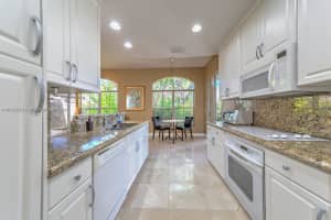 3210 NE 212th St, Miami, FL 33180, Sold 05/20/25