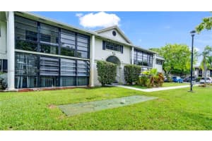 811 NE 199th St, Miami, FL 33179, Sold 10/04/24