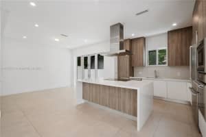 2620 Trapp Ave B, Miami, FL 33133, Sold 03/17/25
