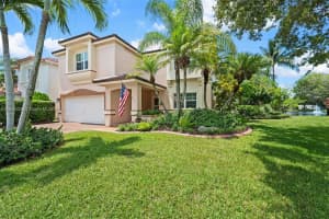 71 Gables Blvd, Weston, FL 33326, Sold 11/07/24