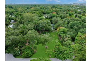 3501 Avocado Ave Miami, FL 33133 Sold 03/07/25