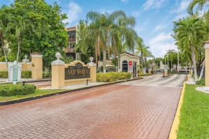 8810 Fontainebleau Blvd, Miami, FL 33172, Sold 11/15/24