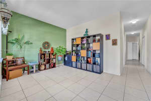 426 W 70th St, Hialeah, FL 33014, Sold 10/23/24