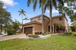 1532 Winterberry Ln, Weston, FL 33327, Sold 09/19/24