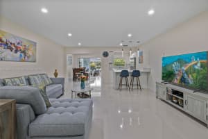 6729 Crooked Palm Ln, Miami Lakes, FL 33014, Sold 09/24/24