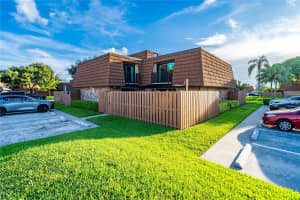 2601 Garden Ct, Hollywood, FL 33026, Sold 11/01/24