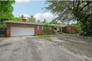 155 Ne 163rd St, Miami