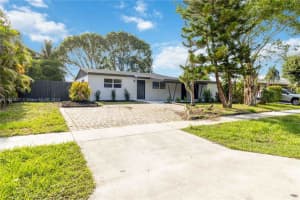9148 Bamboo Dr, Palm Beach Gardens, FL 33410, Sold 09/16/24