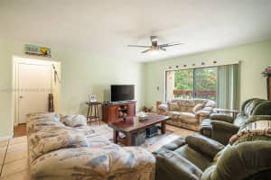 8650 SW 149th Ave APT 316, Miami, FL 33193, Sold 12/13/24
