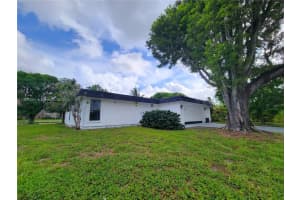 7009 NW 64th St, Tamarac, FL 33321, Sold 10/01/24