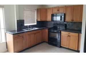 7910 Taft St APT 109, Pembroke Pines, FL 33024, Sold 11/26/24