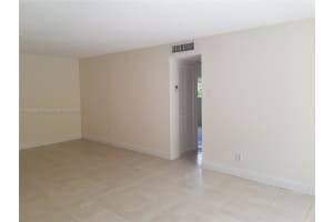 7910 Taft St APT 109, Pembroke Pines, FL 33024, Sold 11/26/24