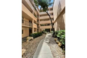 6800 Cypress Rd APT 401, Plantation, FL 33317, Sold 07/18/25