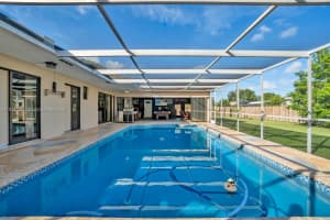500 NW 75th Terrace, Plantation, FL 33317, Sold 11/06/24