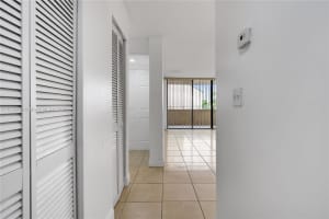 10400 SW 108th Ave APT A408, Miami, FL 33176, Sold 11/22/24