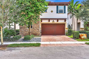 5312 Falcon Trl, Davie, FL 33314, Sold 02/21/25