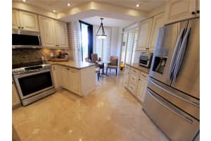 2000 Island Blvd, North Miami Beach, FL 33160, Sold 08/22/24