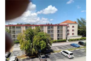 3001 NW 48th Ave APT 338, Lauderdale Lakes, FL 33313, Sold 12/02/24