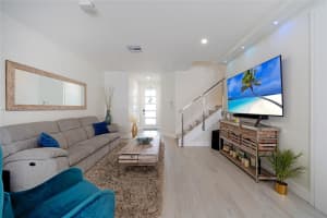 15827 NW 91st Ct, Miami Lakes, FL 33018, Sold 01/28/25