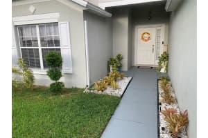 204 Lake Charles Dr, Davenport, FL 33837, Sold 10/23/24