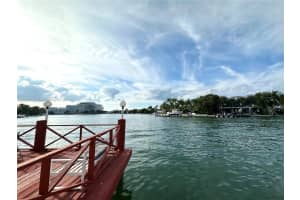 4740 Pine Tree Dr APT 28, Miami Beach, FL 33140, Sold 01/15/25
