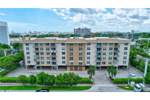 1050 SE 15th St APT 203, Fort Lauderdale, FL 33316, Sold 03/11/25