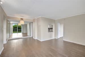 1050 SE 15th St APT 203, Fort Lauderdale, FL 33316, Sold 03/11/25