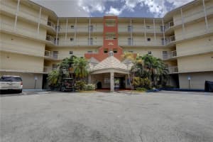 8290 Lake Dr APT 134, Doral, FL 33166, Sold 12/27/24